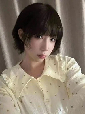 shiliuyelei OnlyFans Leaked Free Thumbnail Picture - #c8WLhM4KvP