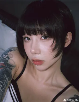 shiliuyelei OnlyFans Leaked Free Thumbnail Picture - #lI4cRmJRDe