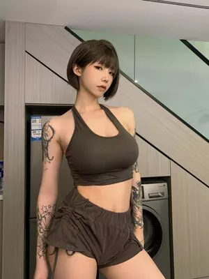 shiliuyelei OnlyFans Leaked Free Thumbnail Picture - #z7GwPtyQs9