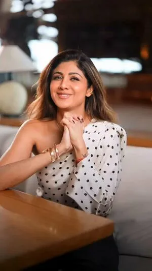 Shilpa Shetty OnlyFans Leaked Free Thumbnail Picture - #isdHnpqOln