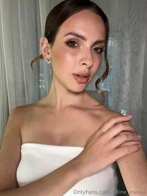 Shine Inessa OnlyFans Leaked Free Thumbnail Picture - #x4pIU49WCK