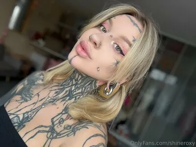 Shineroxy OnlyFans Leaked Free Thumbnail Picture - #w5jaki8Gt2