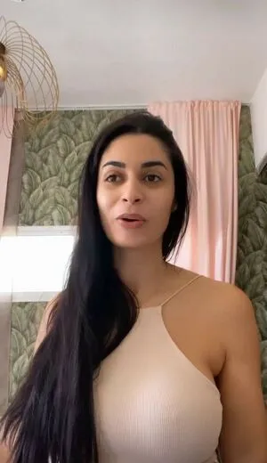 Shirin Azami OnlyFans Leaked Free Thumbnail Picture - #4Bwx7J0s3w