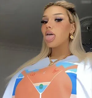 Shirin David OnlyFans Leaked Free Thumbnail Picture - #ZaBeazV1za