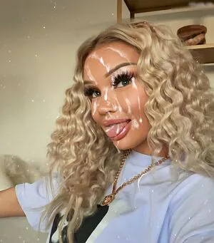 Shirin David OnlyFans Leaked Free Thumbnail Picture - #c4C7uE6Sf5