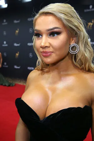 Shirin David OnlyFans Leaked Free Thumbnail Picture - #hOkKTw3PN7