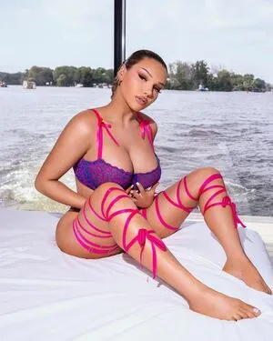 Shirin David OnlyFans Leaked Free Thumbnail Picture - #lP2yetFosK