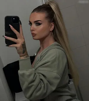 Shirley Ptzr OnlyFans Leaked Free Thumbnail Picture - #ML17itbeO1