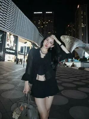 Shirlizleee OnlyFans Leaked Free Thumbnail Picture - #URn8S1P1V9