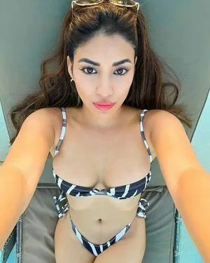 Shivani Singh OnlyFans Leaked Free Thumbnail Picture - #L2cKEiSHOL