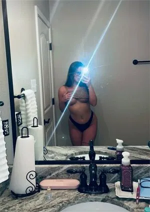 Shlbsymw OnlyFans Leaked Free Thumbnail Picture - #PuYQBvxbEt