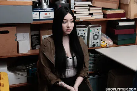 Shoplyfter OnlyFans Leaked Free Thumbnail Picture - #tEmMLhqgUh