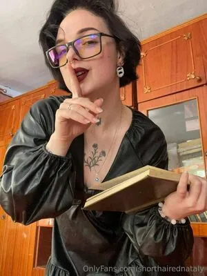 Shorthairednataly OnlyFans Leaked Free Thumbnail Picture - #sIwWWBQWnl