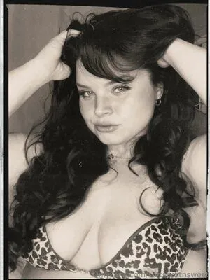 Shortnsweet OnlyFans Leaked Free Thumbnail Picture - #1gAz5AWWB0