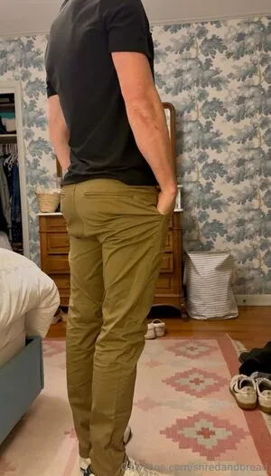 Shredandbread OnlyFans Leaked Free Thumbnail Picture - #AEhiAuMIL1