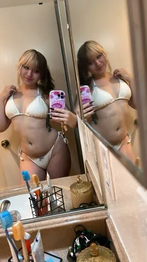 Shroombie OnlyFans Leaked Free Thumbnail Picture - #SNFZGdcLQ0