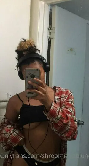 Shroomiebabiuncensored OnlyFans Leaked Free Thumbnail Picture - #2sSCMgUUfn