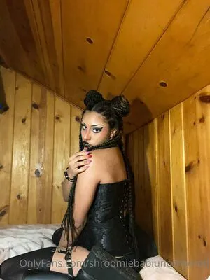 Shroomiebabiuncensored OnlyFans Leaked Free Thumbnail Picture - #3Qv9NYN4v8
