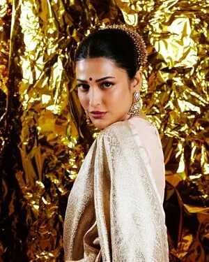 Shruti Haasan OnlyFans Leaked Free Thumbnail Picture - #rpMtkCkNsj