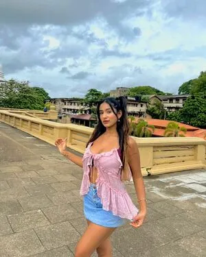 Shubhna Agarwal OnlyFans Leaked Free Thumbnail Picture - #0V9SJuL9Q8