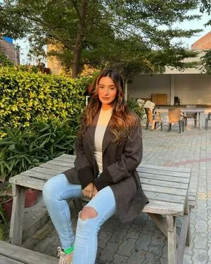 Shubhna Agarwal OnlyFans Leaked Free Thumbnail Picture - #4SBIucohTs