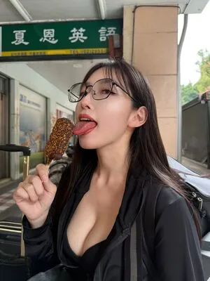 Shufen OnlyFans Leaked Free Thumbnail Picture - #IqMANHsk03