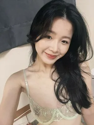 Shuoyu Li OnlyFans Leaked Free Thumbnail Picture - #GTz4uapdan