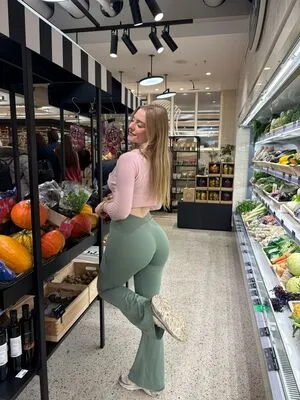 Shutupmelissa OnlyFans Leaked Free Thumbnail Picture - #7D26mrMDFi