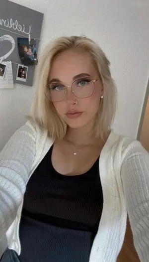 Shy Amateur Teen OnlyFans Leaked Free Thumbnail Picture - #wjANsIwwwo