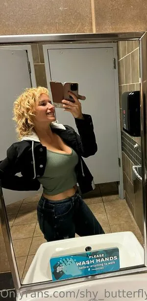Shy Butterfly22 OnlyFans Leaked Free Thumbnail Picture - #mmyuHxn7N2