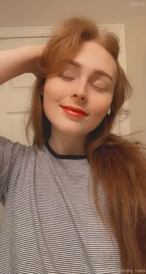 Shy Trans OnlyFans Leaked Free Thumbnail Picture - #CuLHcH3oZb