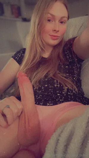 Shy Trans OnlyFans Leaked Free Thumbnail Picture - #kLeRartBrU