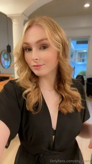 Shy Trans OnlyFans Leaked Free Thumbnail Picture - #x1NaKOTQU3
