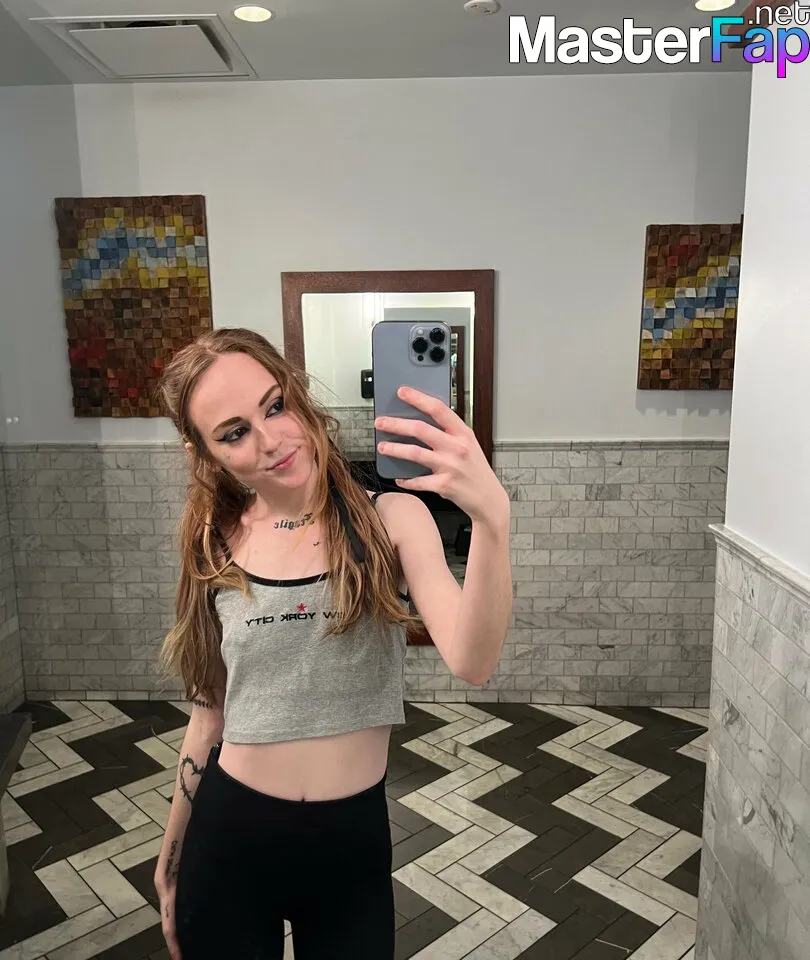 shybymoonlight