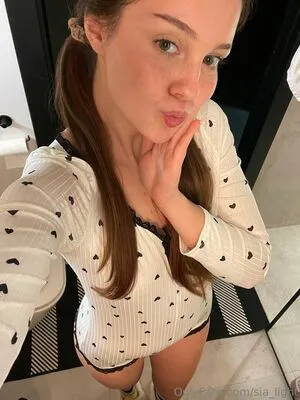 Sia Light OnlyFans Leaked Free Thumbnail Picture - #6wqEmP0l53