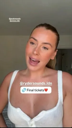 Sian Owen OnlyFans Leaked Free Thumbnail Picture - #IZG3tV4Q17