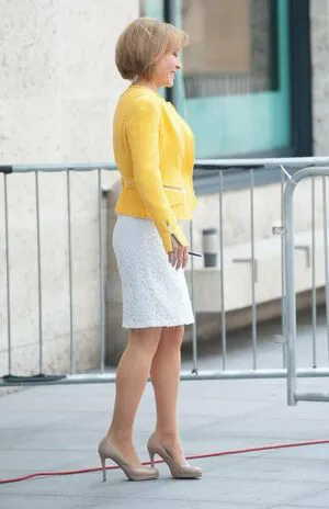 Sian Williams OnlyFans Leaked Free Thumbnail Picture - #u784OfZgx5