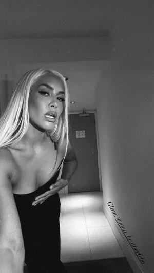 Sibley Scoles OnlyFans Leaked Free Thumbnail Picture - #mDU4FzStra