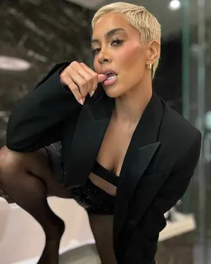 Sibley Scoles OnlyFans Leaked Free Thumbnail Picture - #rpZns3mrQh