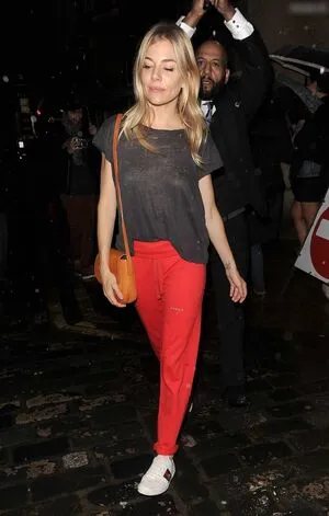 Sienna Miller OnlyFans Leaked Free Thumbnail Picture - #12hFb3XKWH