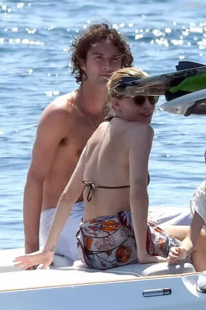 Sienna Miller OnlyFans Leaked Free Thumbnail Picture - #1pmASGdE02