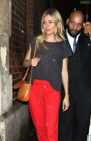 Sienna Miller OnlyFans Leaked Free Thumbnail Picture - #EClwfsL4qZ