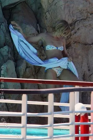 Sienna Miller OnlyFans Leaked Free Thumbnail Picture - #eidNzc4UMo