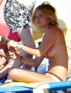 Sienna Miller OnlyFans Leaked Free Thumbnail Picture - #fk2w50xtlO