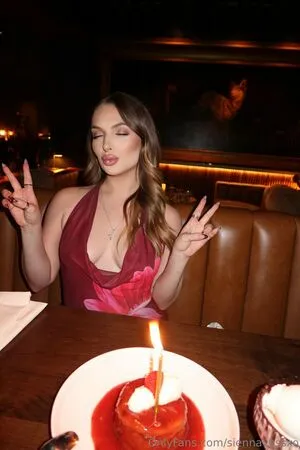 Siennavossxo OnlyFans Leaked Free Thumbnail Picture - #8GDbkfNFtz