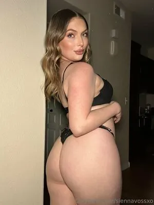 Siennavossxo OnlyFans Leaked Free Thumbnail Picture - #nSeHXU1rZ2