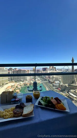 Siennavossxo OnlyFans Leaked Free Thumbnail Picture - #svDwd7Dn6q