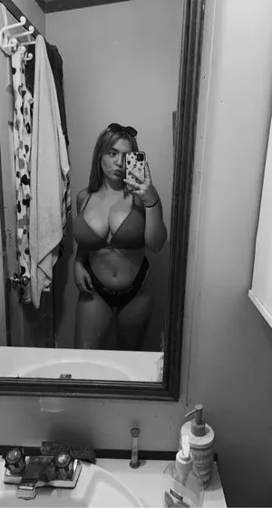Sierra Bellingar OnlyFans Leaked Free Thumbnail Picture - #AIKyolU5Ae