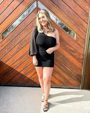 Sierra Bellingar OnlyFans Leaked Free Thumbnail Picture - #Ft3d3ZJXKm