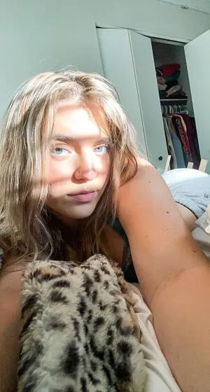 Sierra Bellingar OnlyFans Leaked Free Thumbnail Picture - #N2NLYiVWUF